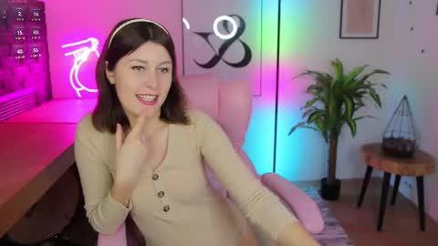 Snapshot of hailey__green chatting on 02-09-25, 07:09 Hailey Green online show from 02-09-25, 07:09