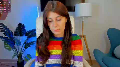 Snapshot of hailey__green chatting on 10-10-25, 08:08 Hailey Green online show from 10-10-25, 08:08