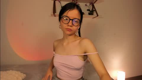 Hailey online show from 12-03-24, 07:21