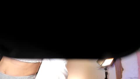 Hailey online show from 02-03-26, 02:53