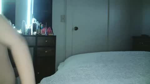 Snapshot of haileyakuma69 chatting on 12-19-24, 04:23 Hailey and d online show from 12-19-24, 04:23