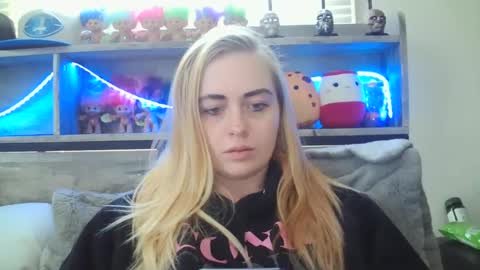 Snapshot of haileyakuma69 chatting on 02-17-25, 09:30 Hailey and d online show from 02-17-25, 09:30