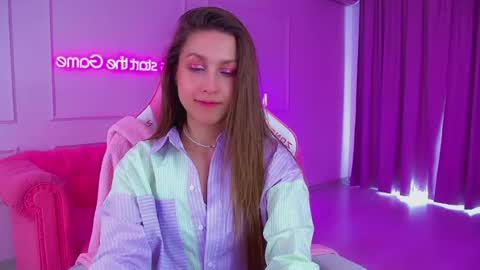 Snapshot of haileyarden chatting on 07-20-26, 10:39 Hailey online show from 07-20-26, 10:39