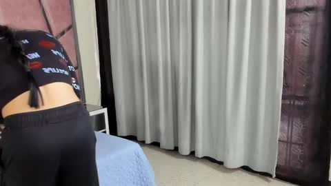 Snapshot of haileyduke chatting on 09-09-25, 12:05 Hailey online show from 09-09-25, 12:05