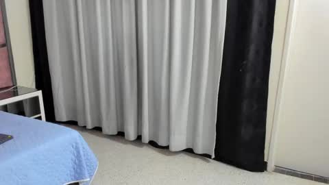 Snapshot of haileyduke chatting on 09-11-25, 10:37 Hailey online show from 09-11-25, 10:37