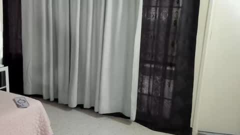 Snapshot of haileyduke chatting on 10-12-25, 03:00 Hailey online show from 10-12-25, 03:00