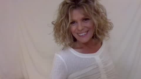 Hailey online show from 12-07-24, 02:09