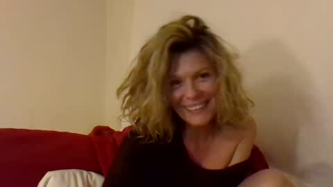 Hailey online show from 02-16-25, 02:31