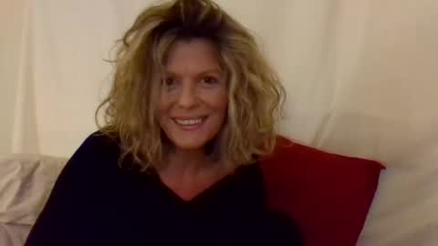 Hailey online show from 02-23-25, 02:40