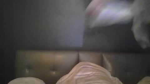 Hailey online show from 09-21-25, 05:47