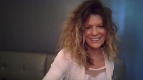 Hailey online show from 11-30-25, 07:51