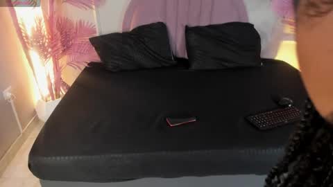 haileysans online show from 04-20-26, 03:42