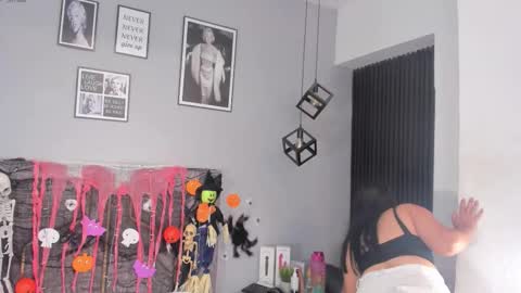 haileystonei online show from 10-16-25, 11:44