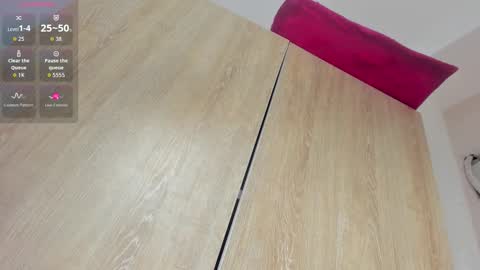 haileystonei online show from 11-17-25, 11:27