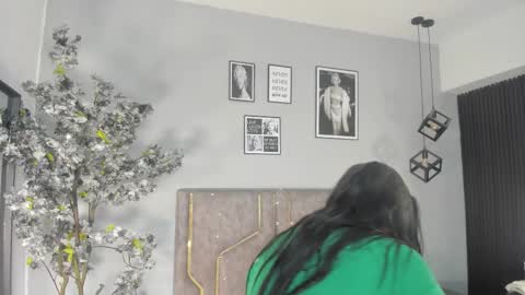 haileystonei online show from 12-01-25, 11:37