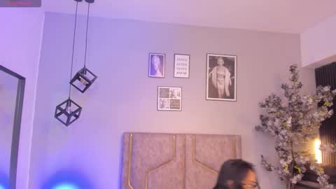 haileystonei online show from 02-11-26, 11:37