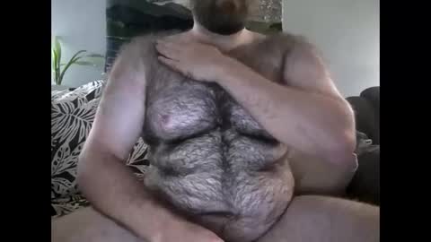 Hairiest Bear online show from 09-29-25, 05:45