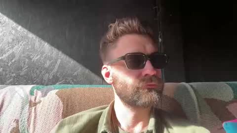 hairy_andhung69 online show from 06-05-26, 04:24