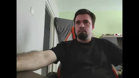 Snapshot of hairy_guy007 chatting on 04-05-26, 12:57 hairy_guy007 online show from 04-05-26, 12:57