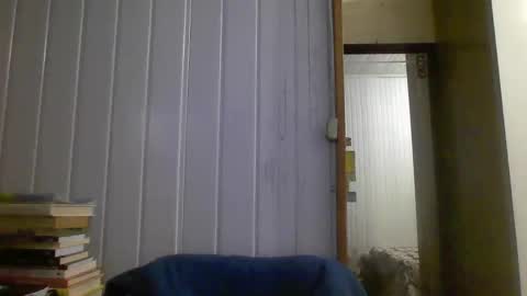 Snapshot of hairy_man_69_ chatting on 12-28-24, 10:13 horny online show from 12-28-24, 10:13