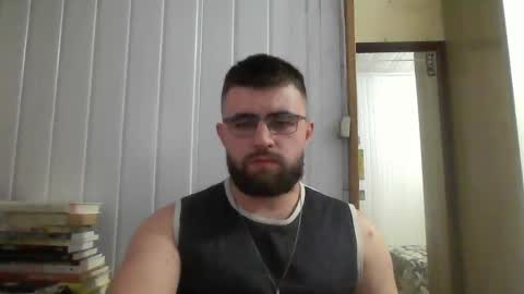 Snapshot of hairy_man_69_ chatting on 12-29-24, 05:33 horny online show from 12-29-24, 05:33