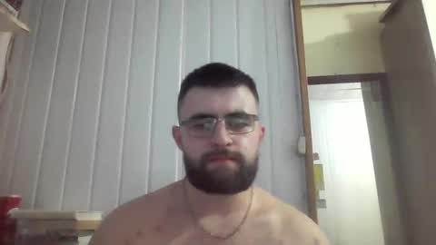 Snapshot of hairy_man_69_ chatting on 01-02-25, 05:35 horny online show from 01-02-25, 05:35