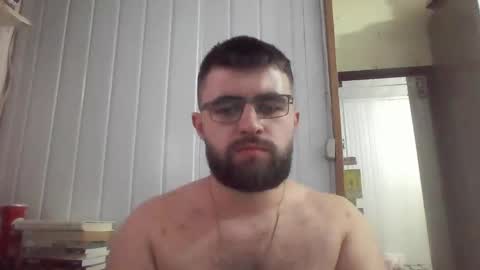 Snapshot of hairy_man_69_ chatting on 01-05-25, 02:27 horny online show from 01-05-25, 02:27