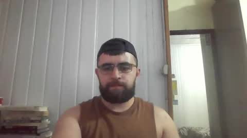 Snapshot of hairy_man_69_ chatting on 01-19-25, 05:48 horny online show from 01-19-25, 05:48
