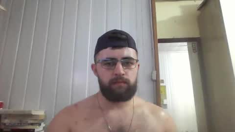Snapshot of hairy_man_69_ chatting on 02-01-25, 09:19 horny online show from 02-01-25, 09:19