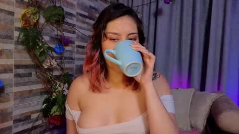 Snapshot of hairyandsexysalma chatting on 10-02-25, 05:47 SALMA  online show from 10-02-25, 05:47