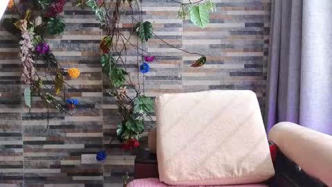 Snapshot of hairyandsexysalma chatting on 10-29-25, 07:48 SALMA  online show from 10-29-25, 07:48