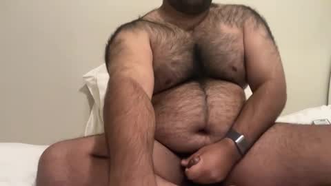 Snapshot of hairyaussie00 chatting on 01-06-25, 08:07 hairyaussie00 online show from 01-06-25, 08:07