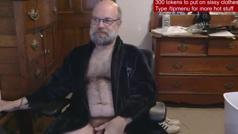 HairyDaddyBear69 online show from 04-22-26, 11:56