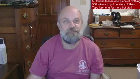 Snapshot of hairydaddybear69 chatting on 04-29-26, 12:42 HairyDaddyBear69 online show from 04-29-26, 12:42