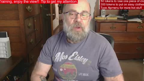 Snapshot of hairydaddybear69 chatting on 05-01-26, 01:59 HairyDaddyBear69 online show from 05-01-26, 01:59