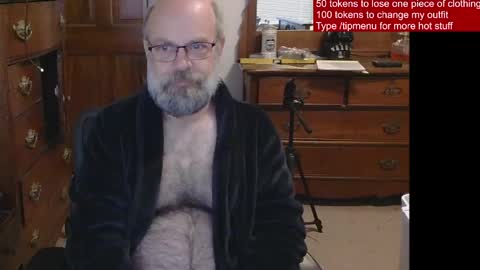 Snapshot of hairydaddybear69 chatting on 05-05-26, 11:40 HairyDaddyBear69 online show from 05-05-26, 11:40