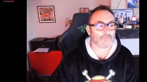 hairyfred73 online show from 12-26-24, 08:18