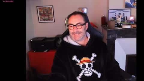 hairyfred73 online show from 12-30-24, 08:10