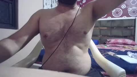Snapshot of hairyguy1212 chatting on 10-24-25, 08:27 Hairyguy121 online show from 10-24-25, 08:27
