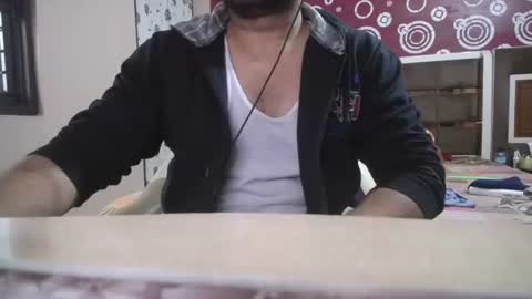 Snapshot of hairyguy1212 chatting on 11-21-25, 07:40 Hairyguy121 online show from 11-21-25, 07:40