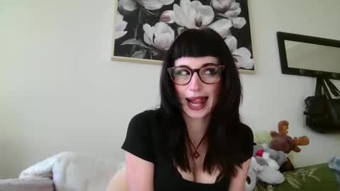 Snapshot of hairyjess chatting on 11-01-25, 11:07 Jess online show from 11-01-25, 11:07