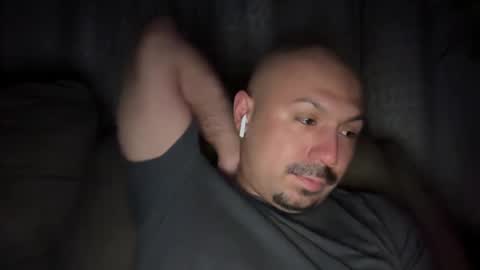 hairyman30000 online show from 02-21-25, 07:12