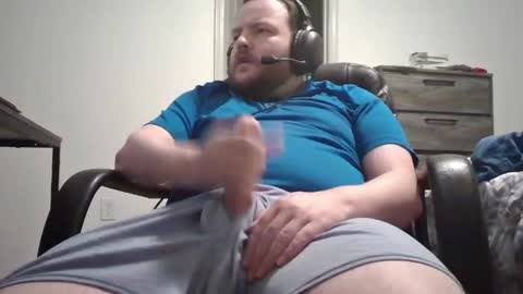 Snapshot of hairymikey chatting on 04-26-26, 07:50 hairymikey online show from 04-26-26, 07:50