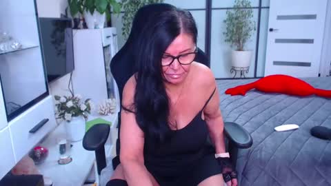 Monika online show from 02-23-25, 09:11