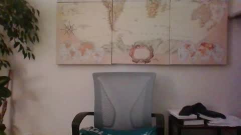 Snapshot of hairypussylover089 chatting on 10-12-25, 04:33 hairypussylover089 online show from 10-12-25, 04:33