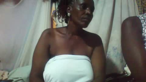 Snapshot of hairypusy17 chatting on 03-12-25, 07:38 hairypusy17 online show from 03-12-25, 07:38