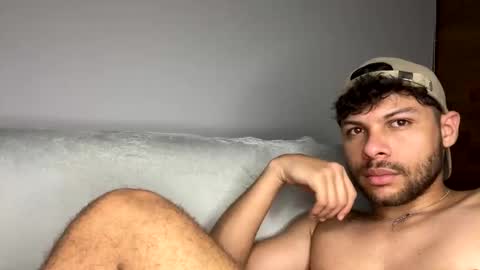 Independent       model  online show from 02-10-25, 10:30