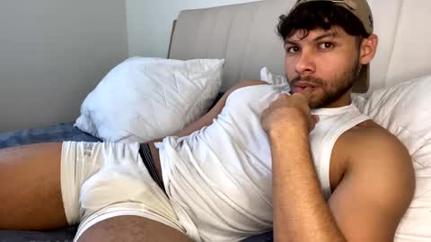 Independent       model  online show from 02-23-25, 05:50