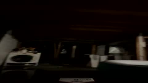 Snapshot of hakunamatata9555 chatting on 07-12-26, 04:03 hakunamatata9555 online show from 07-12-26, 04:03