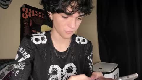 Snapshot of halan_jr chatting on 02-14-26, 03:47 halan online show from 02-14-26, 03:47